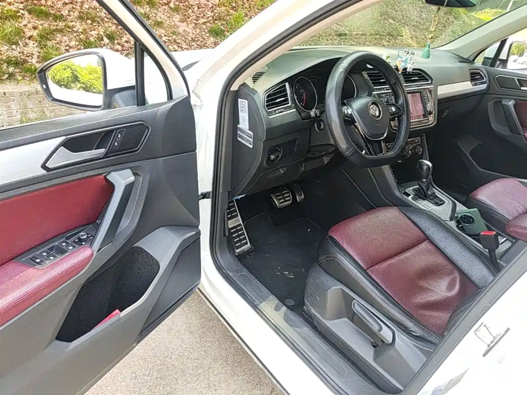 Volkswagen Tiguan 2018 — фото 16