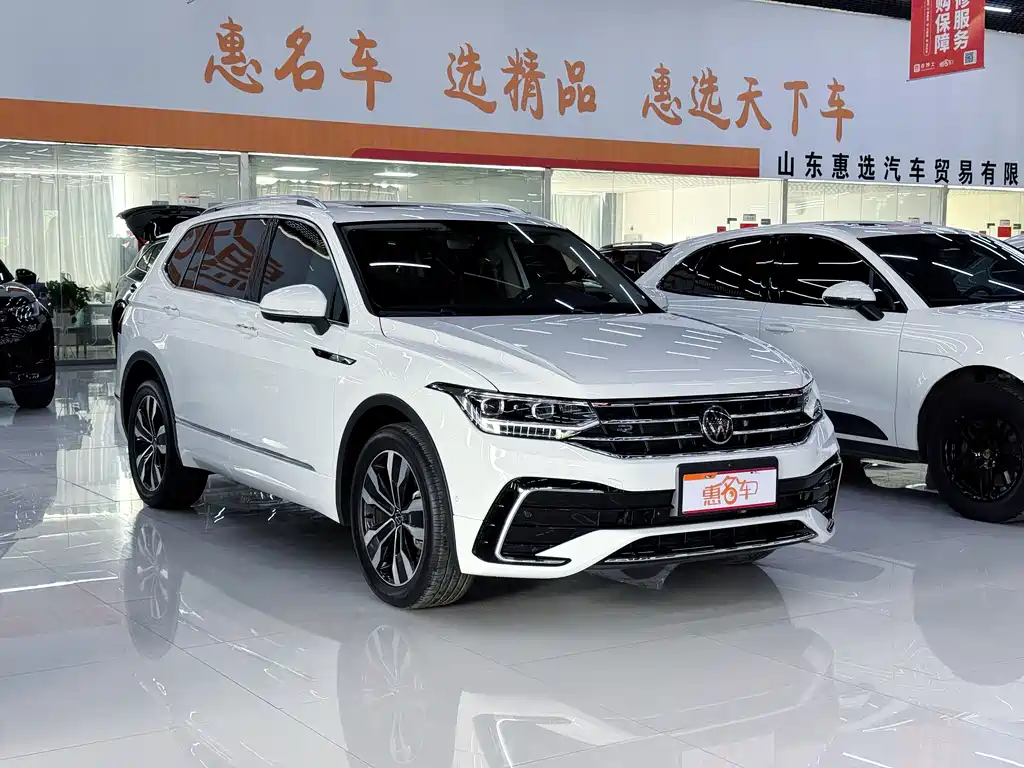 Volkswagen Tiguan L 2024 — фото 3
