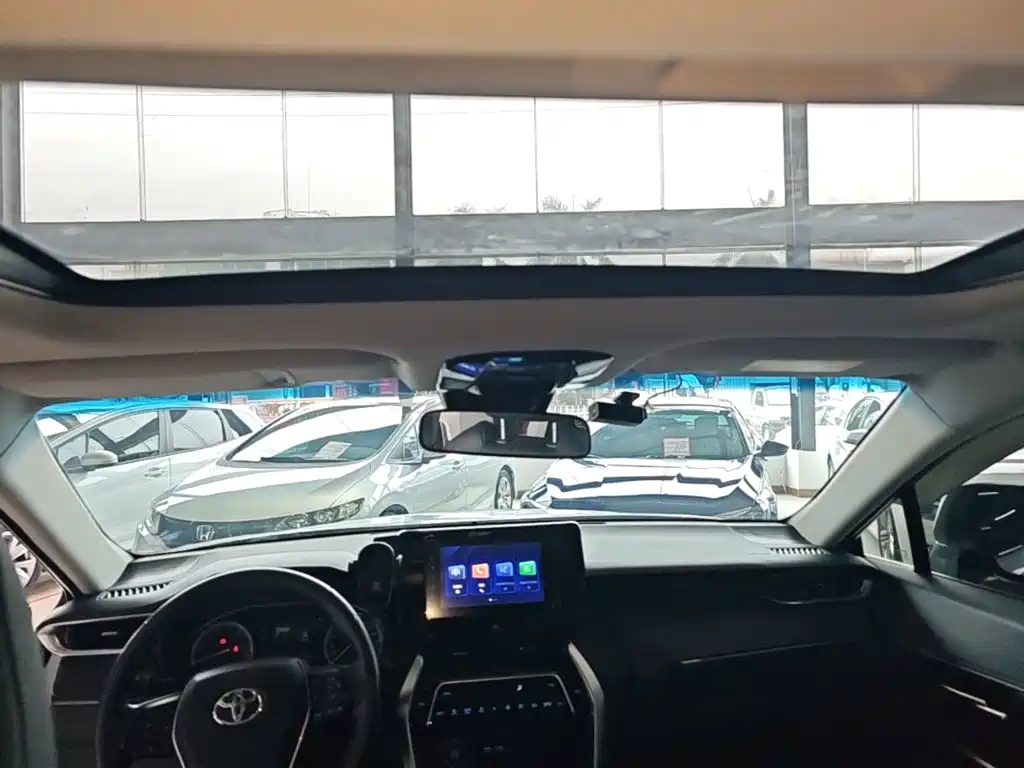 Toyota Harrier 2023 — фото 18