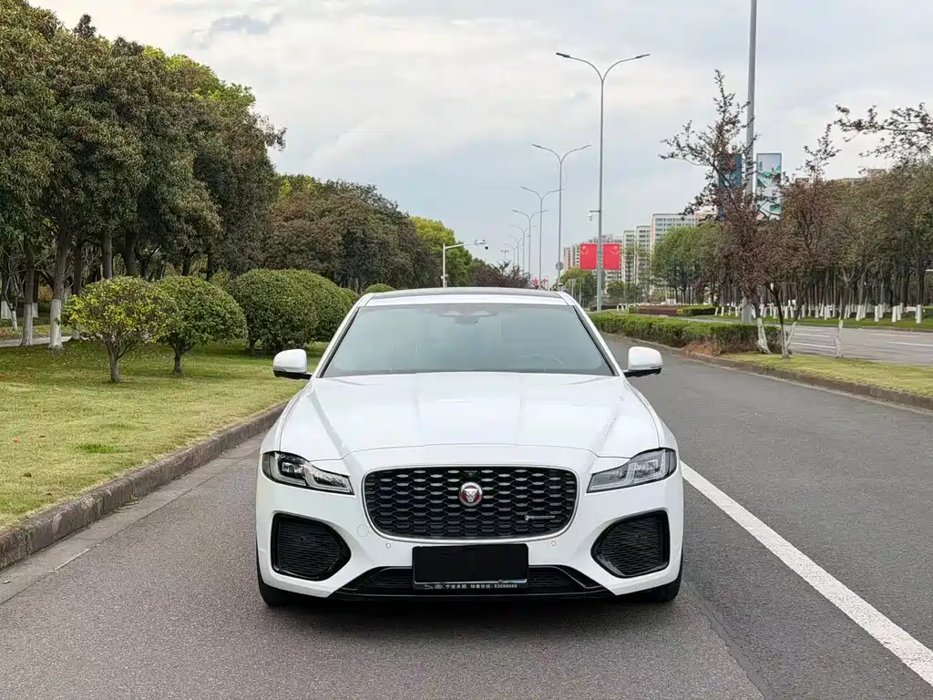 Jaguar XFL 2023 — фото 2