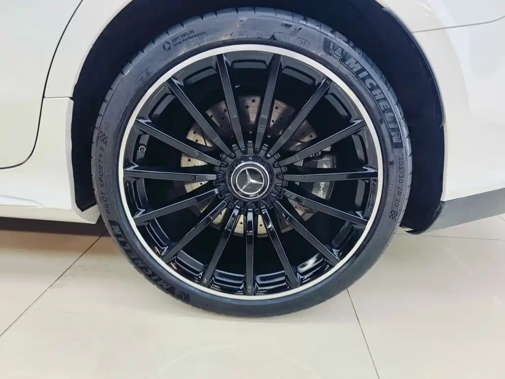 Mercedes-Benz AMG GT 2020 — фото 20