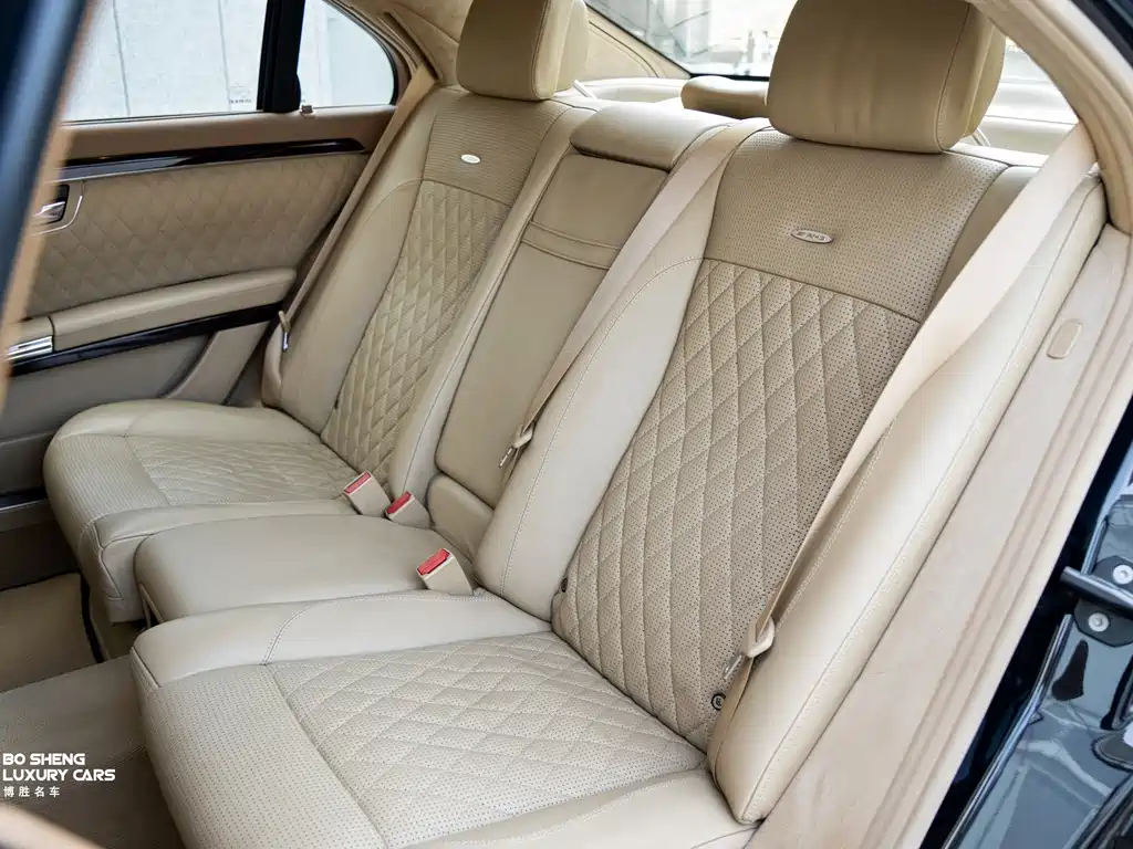 Mercedes-Benz S-Class AMG 2010 — фото 27