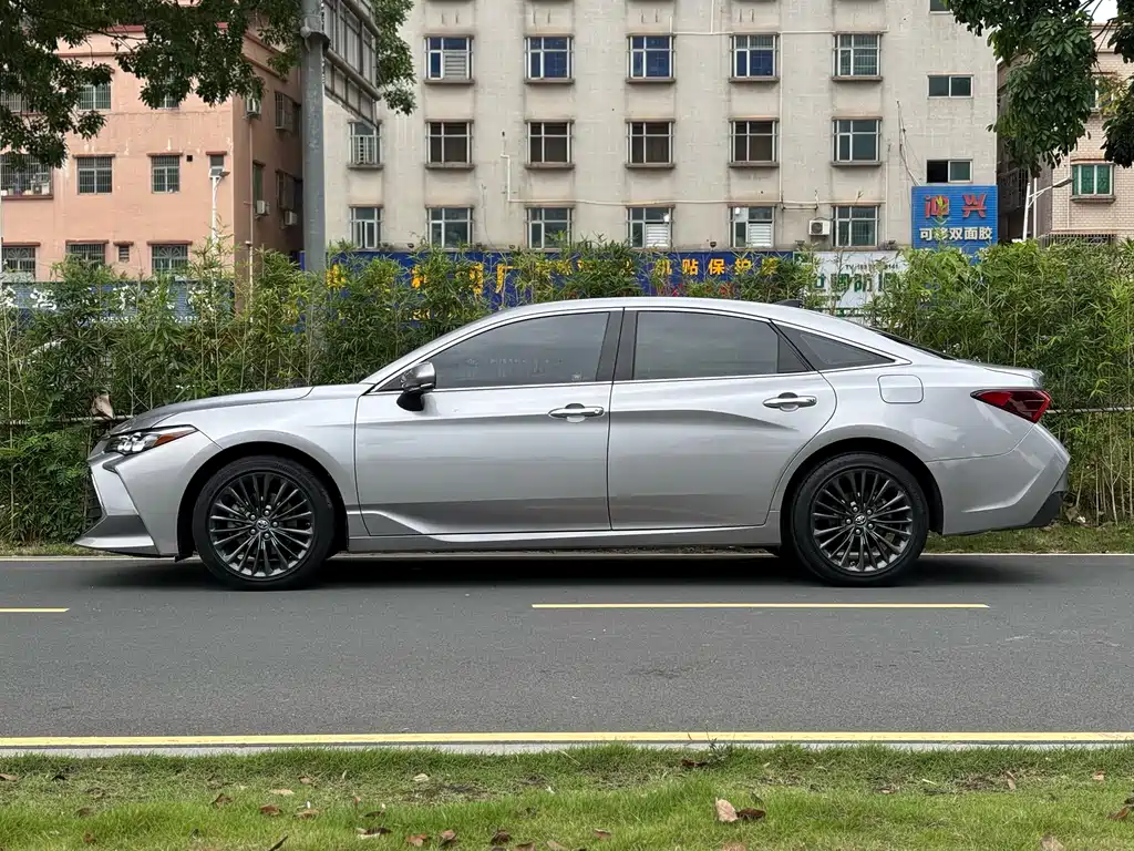 Toyota Avalon 2019 — фото 20