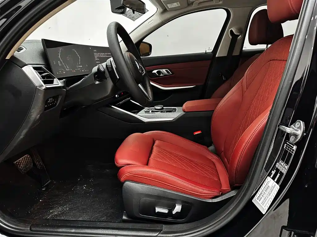 BMW 3 Series 2023 — фото 10