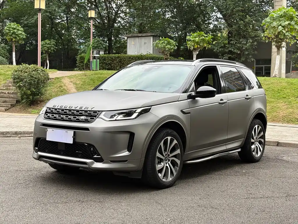 Land Rover Discovery Sport 2022 — фото 1