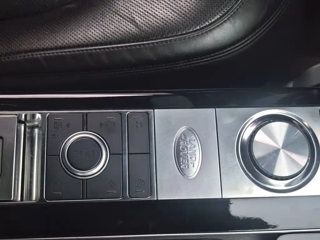 Land Rover Range Rover 2019 — фото 16