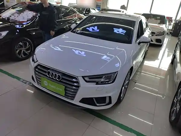 Audi A4L 2019