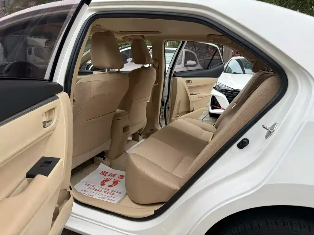 Toyota Corolla 2015