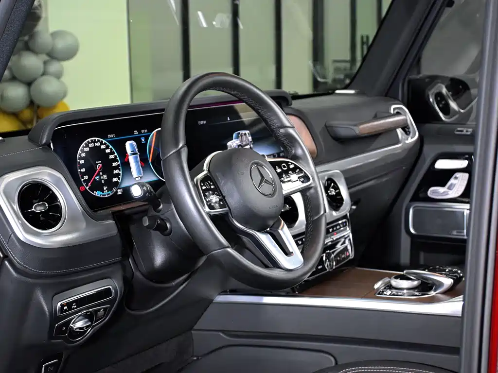 Mercedes-Benz G-Class 2024 — фото 12