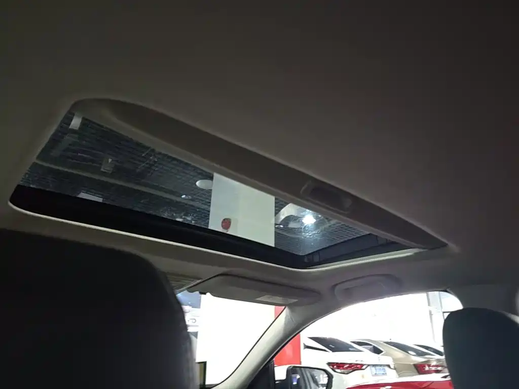 Honda Civic 2018 — фото 18
