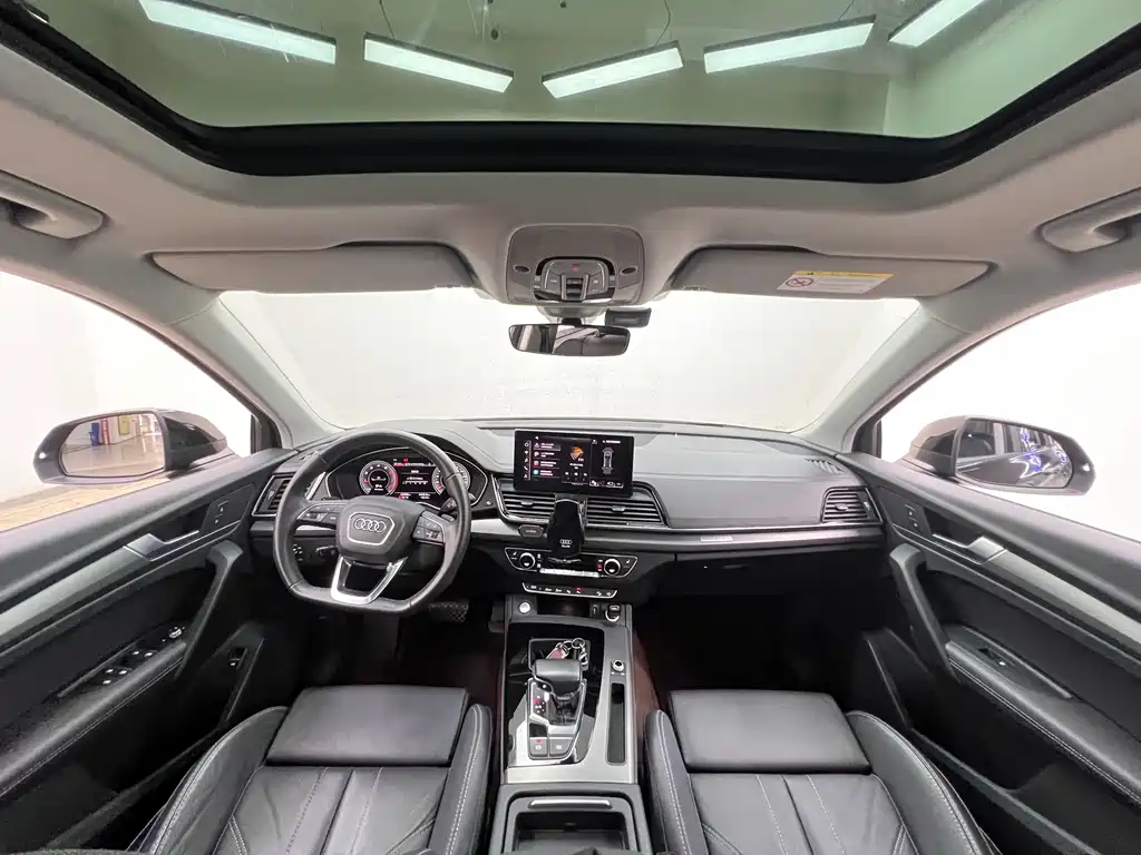 Audi Q5L 2022 — фото 15