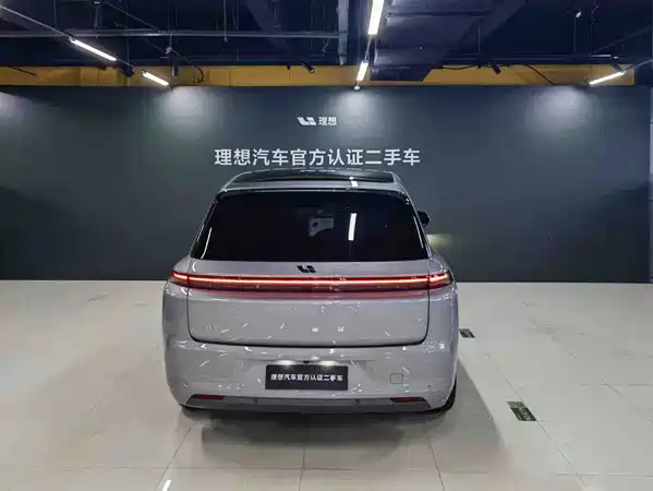 Li Auto L8 2024