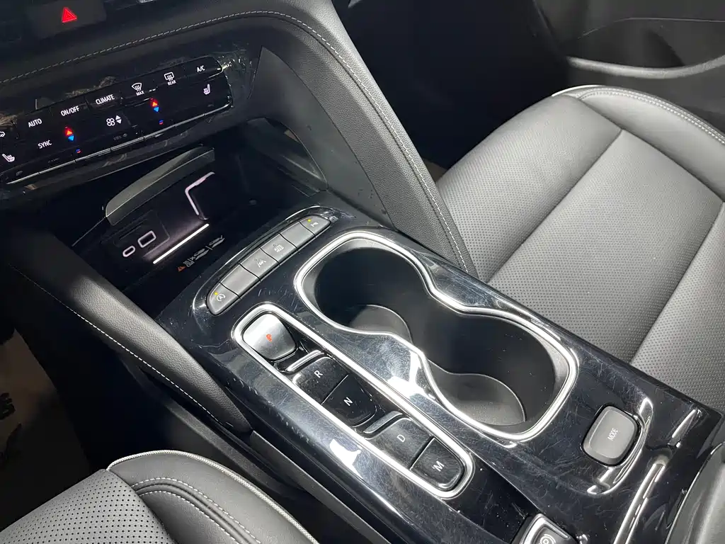 Buick Envision S 2023 — фото 17