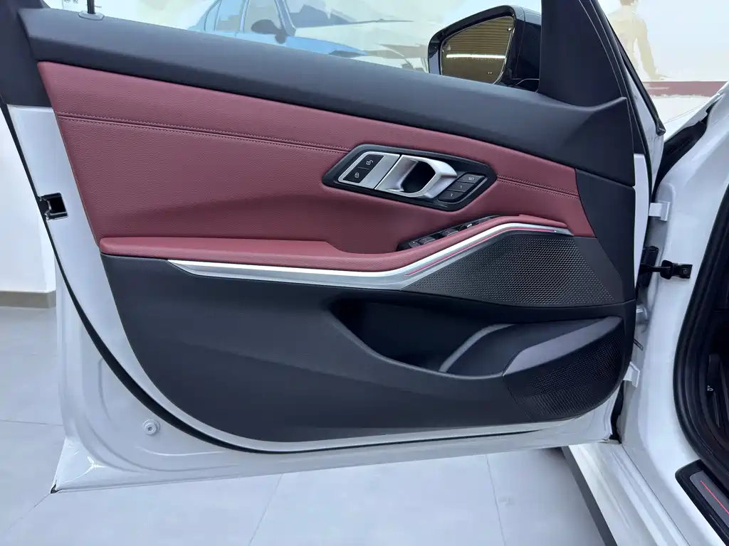 BMW i3 2025 — фото 9