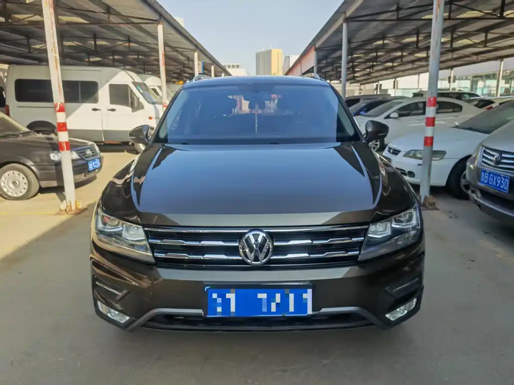 Volkswagen Tiguan L 2018 — фото 2