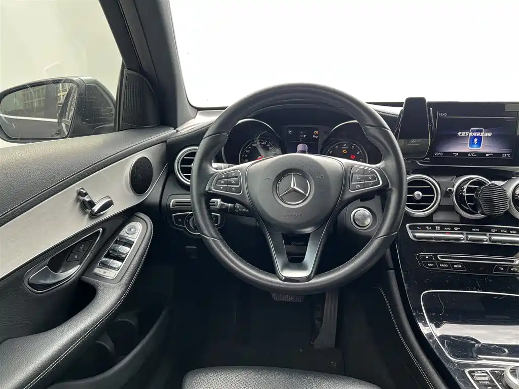 Mercedes-Benz GLC 2018 — фото 9