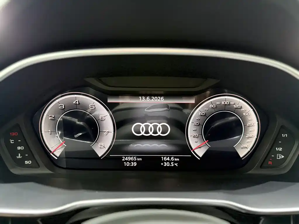 Audi Q3 2022 — фото 23