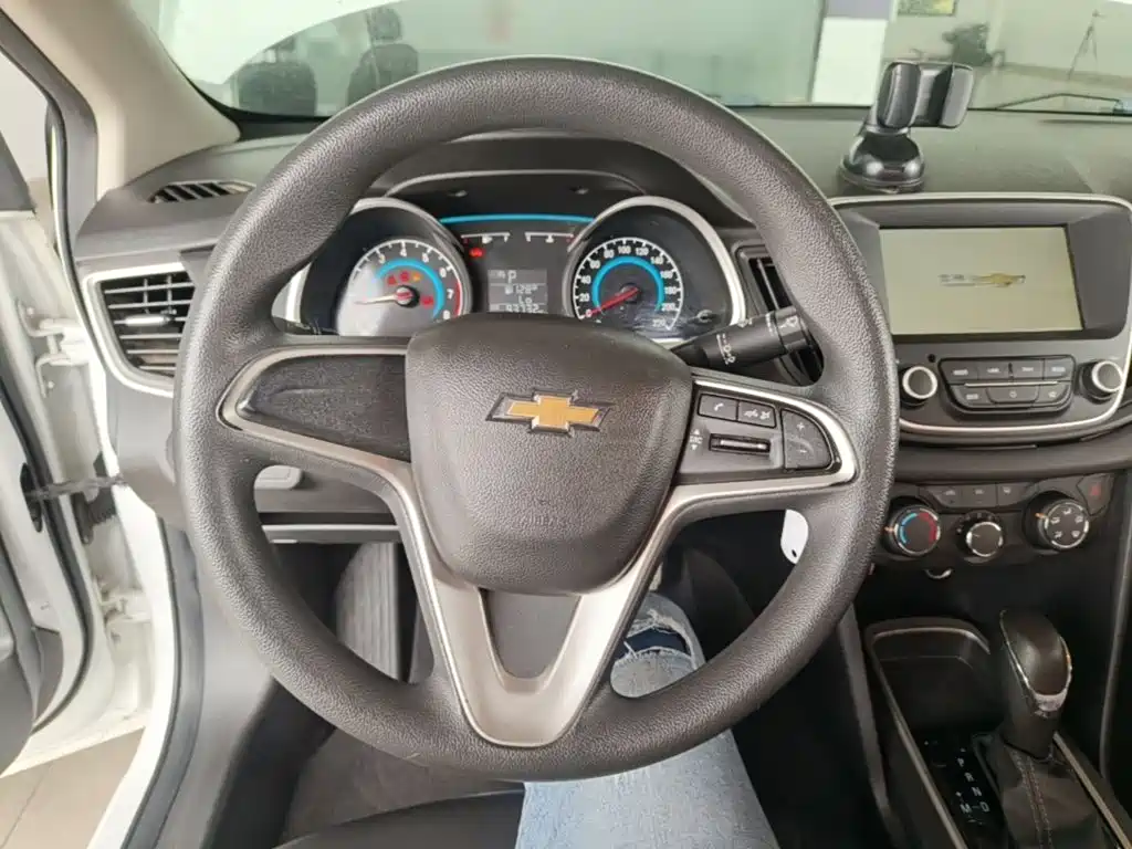 Chevrolet Cavalier 2018 — фото 11