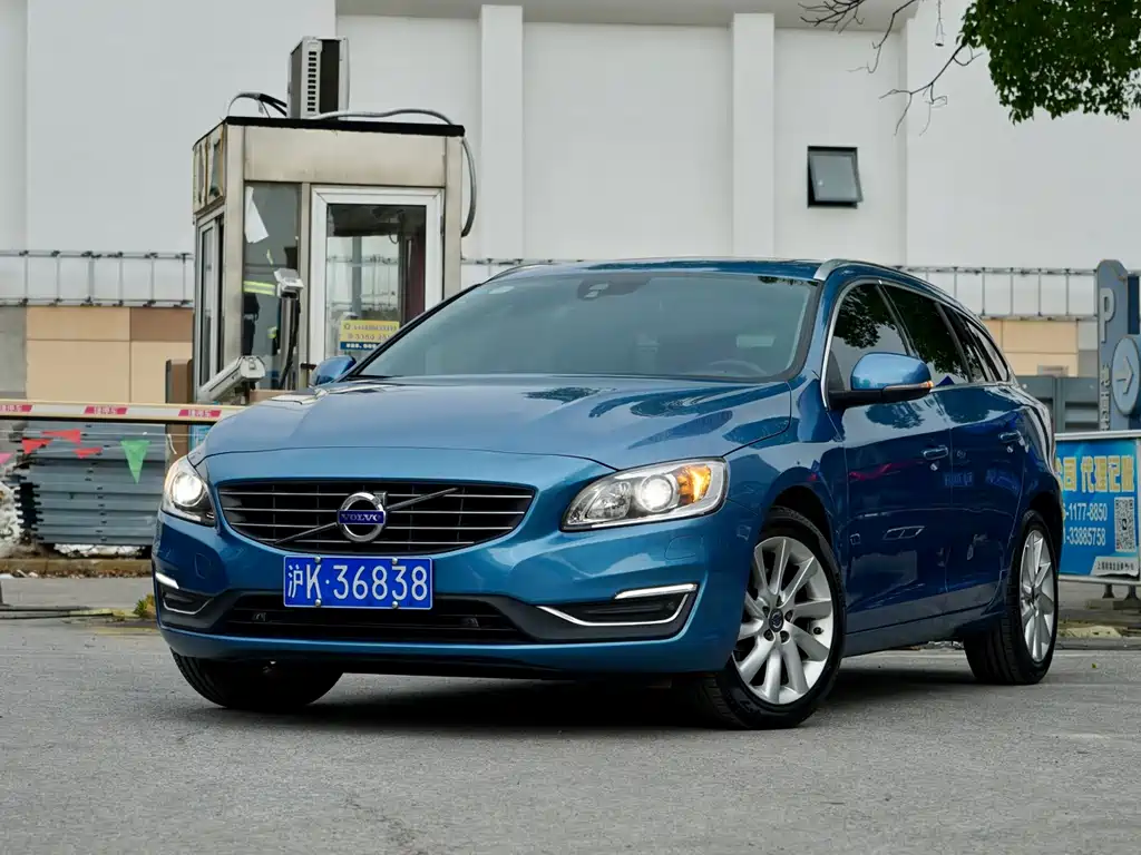 Volvo V60 2016 — фото 2