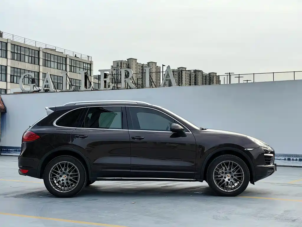 Porsche Cayenne 2014 — фото 4