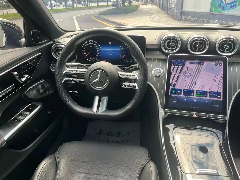 Mercedes-Benz C-Class 2023 — фото 11
