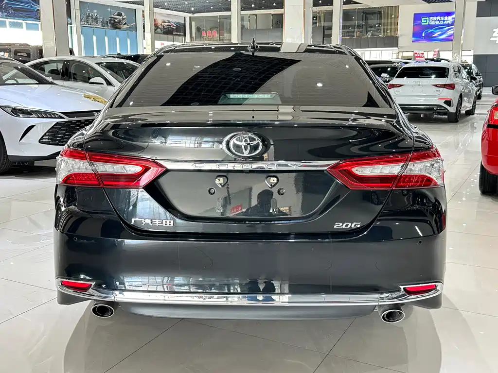 Toyota Camry 2024 — фото 7
