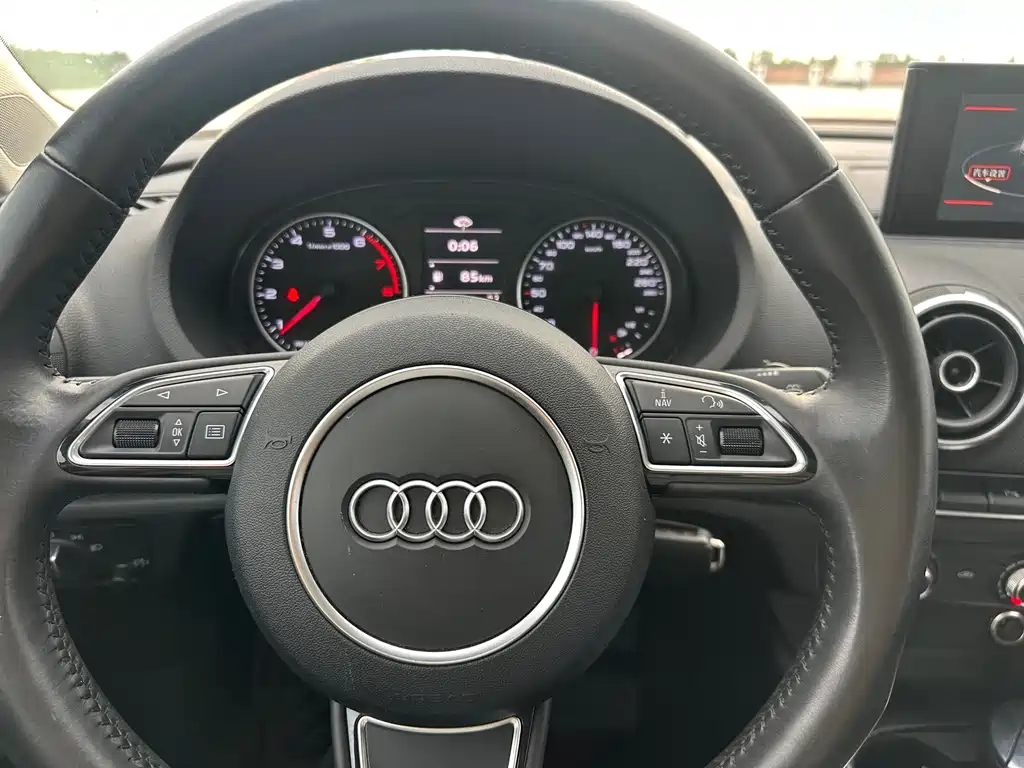 Audi A3 2016 — фото 9