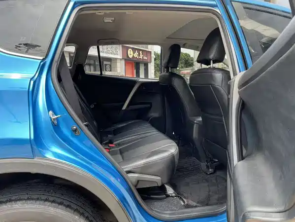 Toyota RAV4 2017