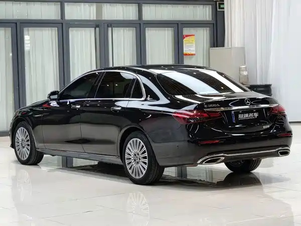 Mercedes-Benz E-Class 2022