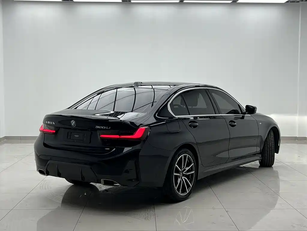 BMW 3 Series 2023