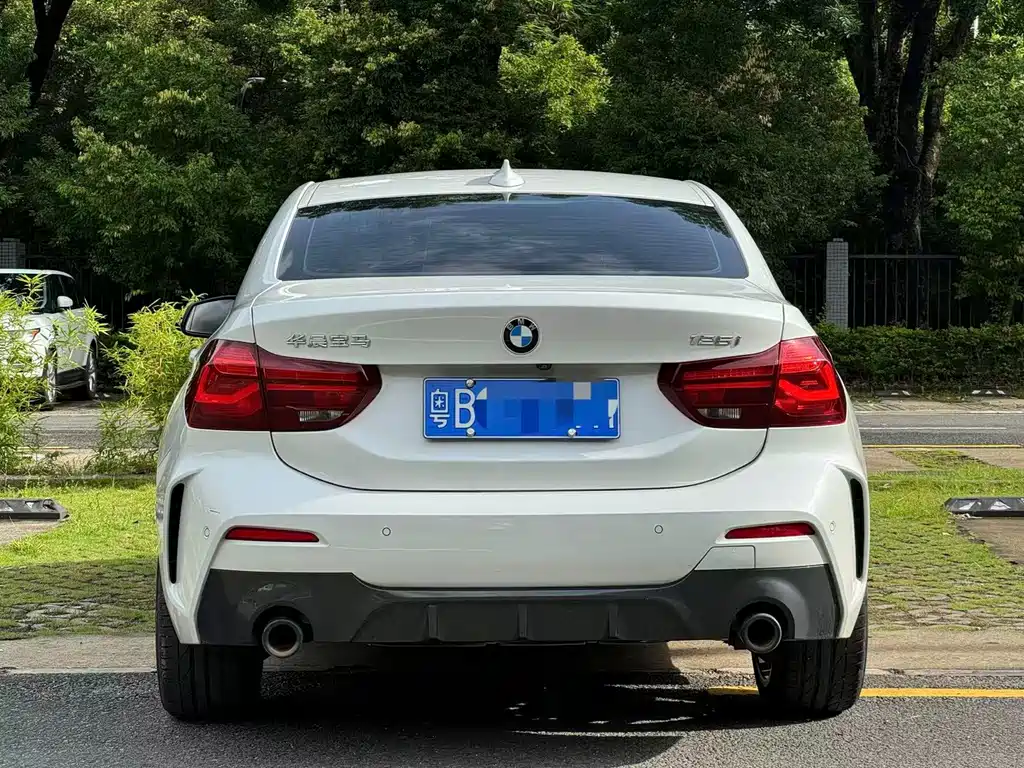 BMW 1 Series 2023