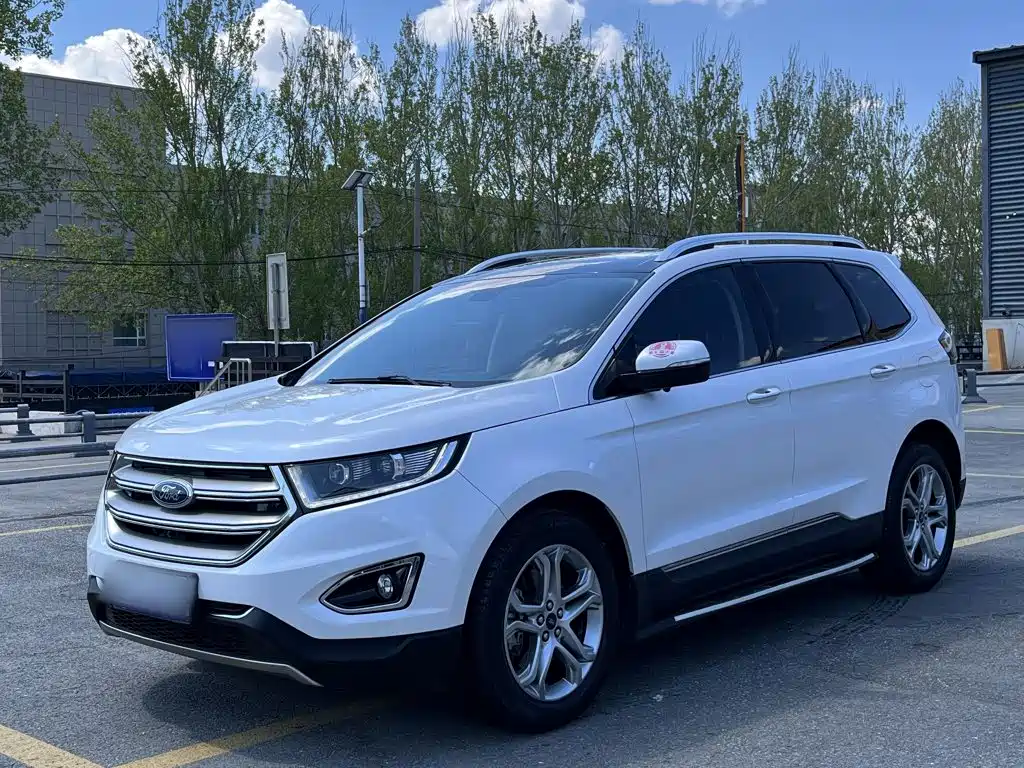 Ford Edge 2019 — фото 1