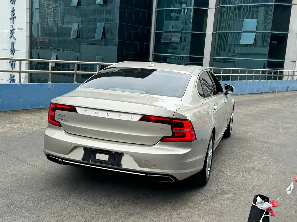 Volvo S90 2017 — фото 6