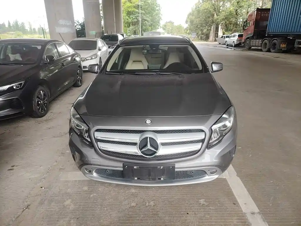 Mercedes-Benz GLA 2016