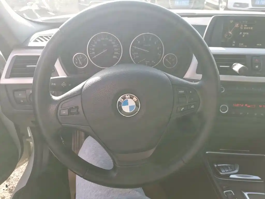 BMW 3 Series 2015