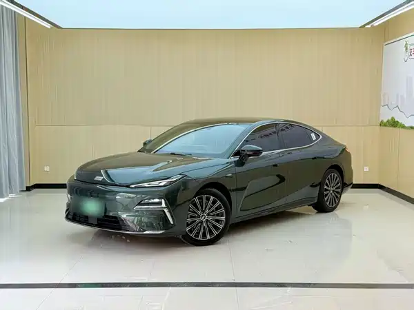 Geely Galaxy Starshine 8 2025