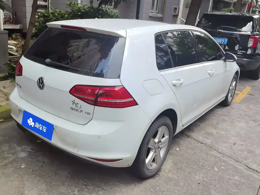 Volkswagen Golf 2016
