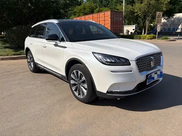 Lincoln Corsair 2022