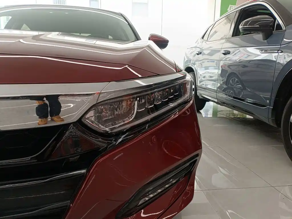 Honda Accord 2020 — фото 18