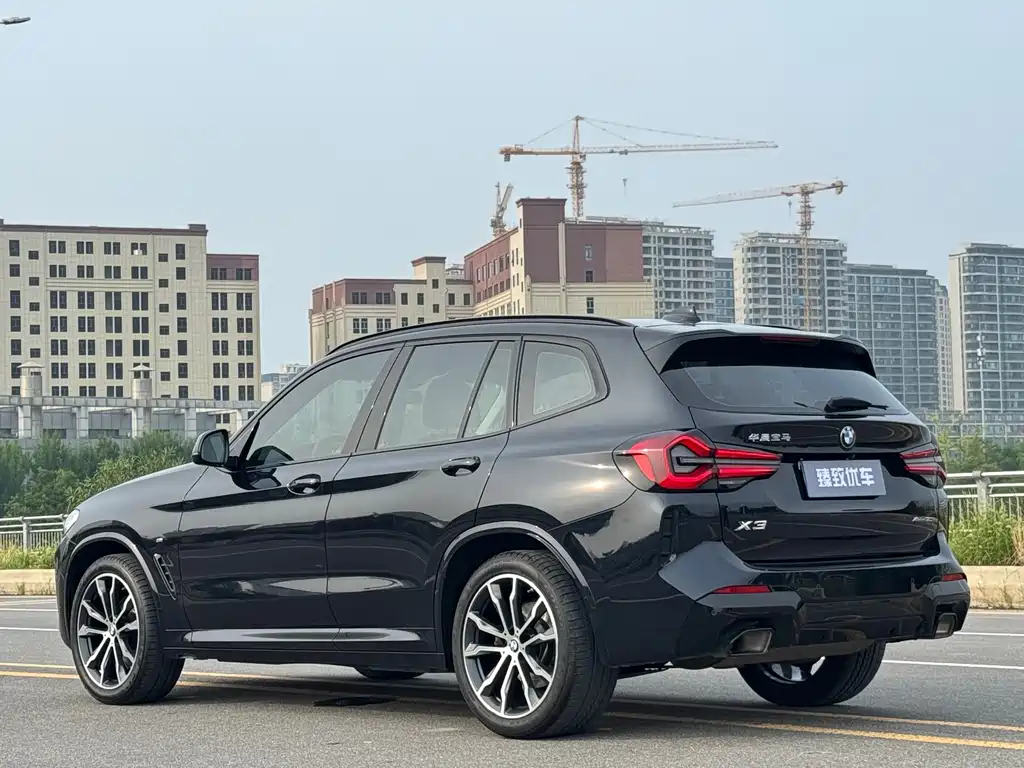 BMW X3 2021
