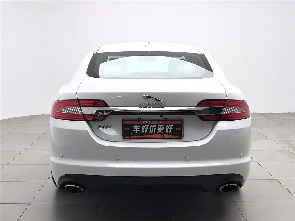 Jaguar XF 2014 — фото 4