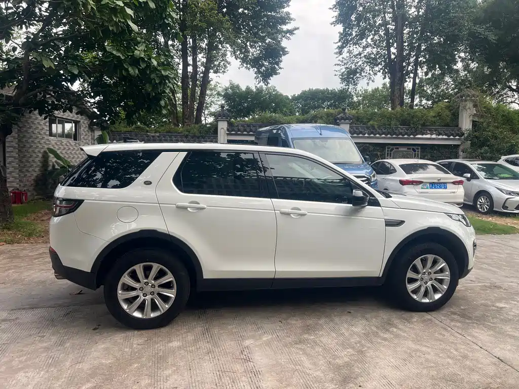 Land Rover Discovery Sport 2019 — фото 4