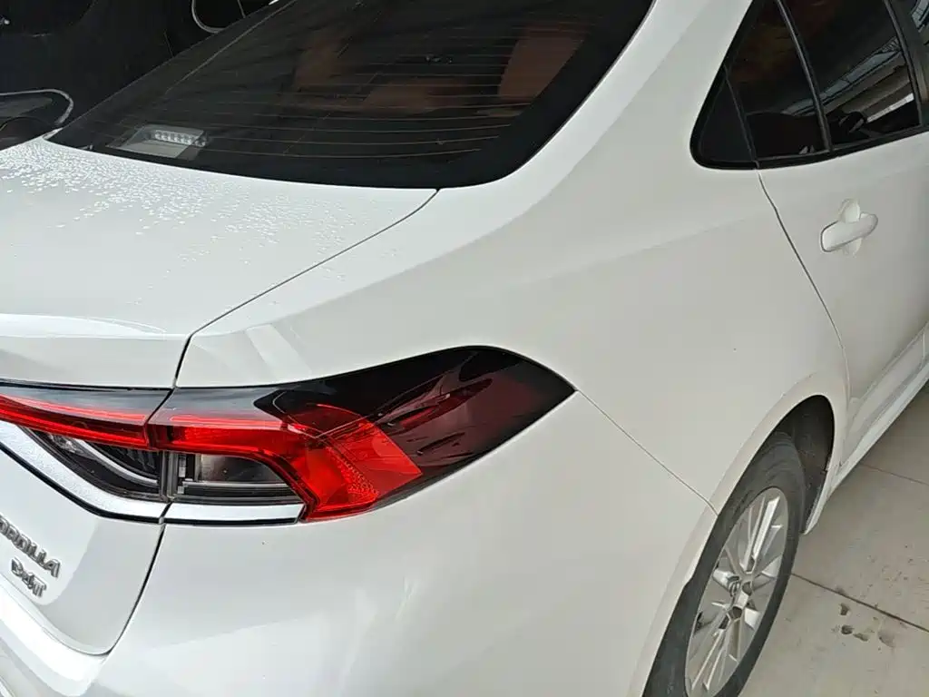 Toyota Corolla 2020 — фото 24
