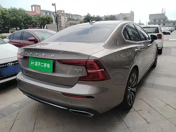 Volvo S60 2019