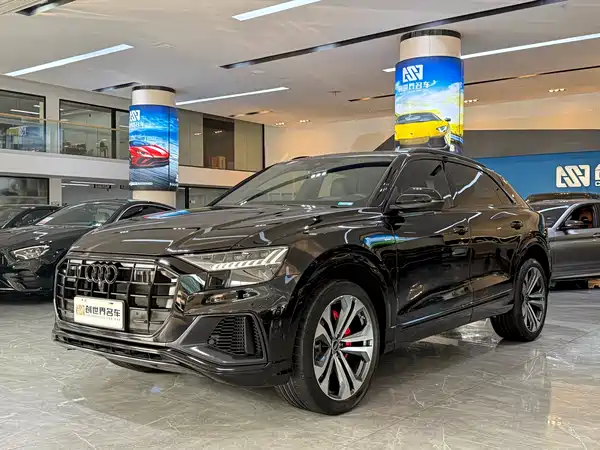 Audi Q8 2022