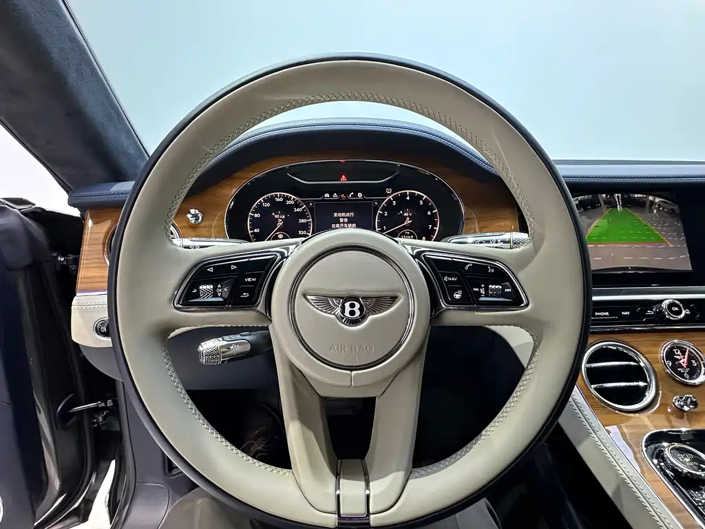 Bentley Continental 2021 — фото 14