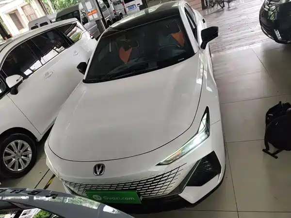 Changan UNI-V 2022