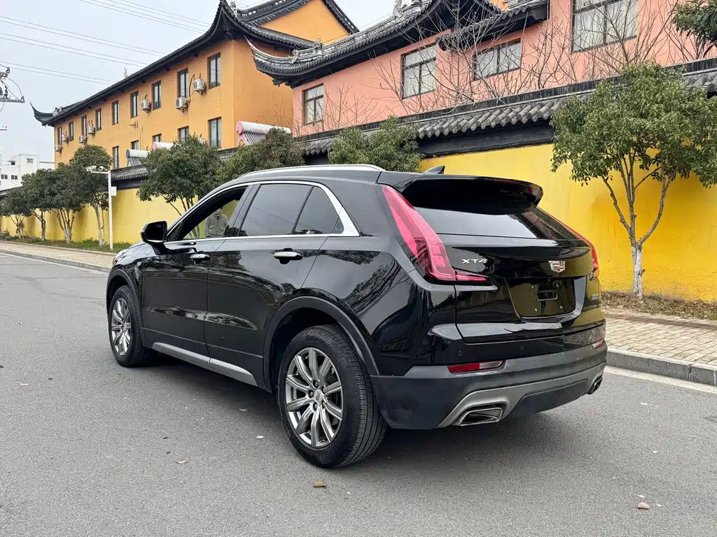Cadillac XT4 2019 — фото 13