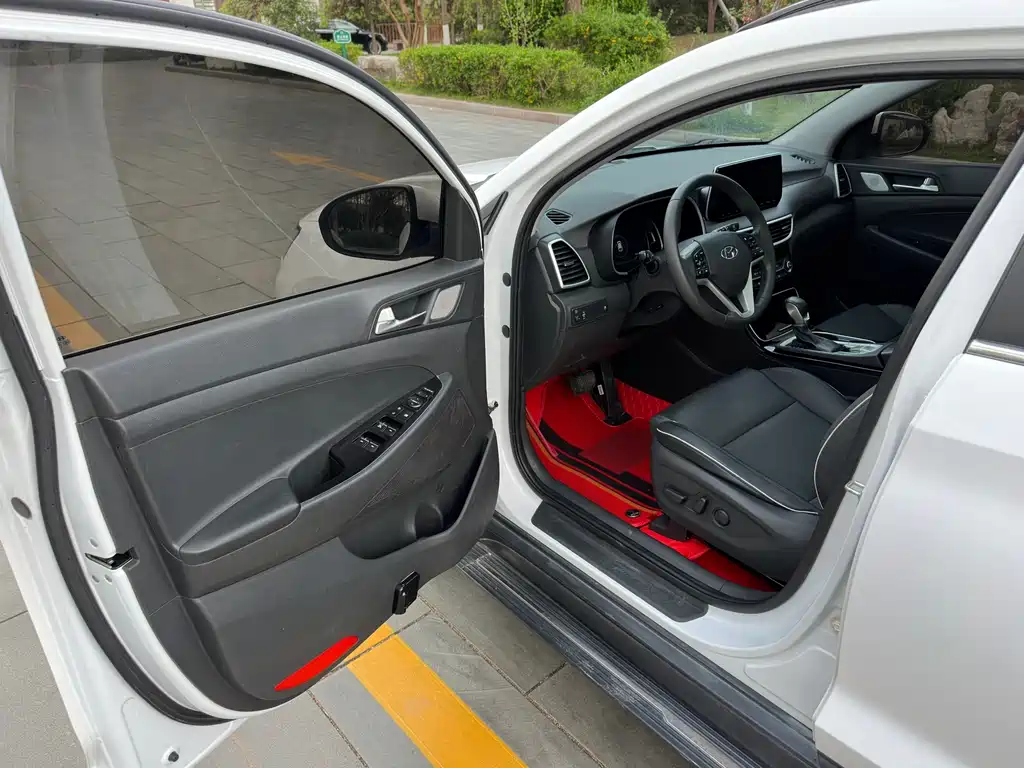 Hyundai Tucson 2019 — фото 13
