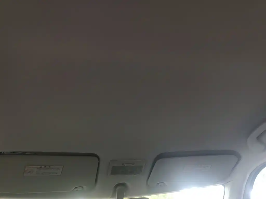 Suzuki Swift 2015 — фото 18